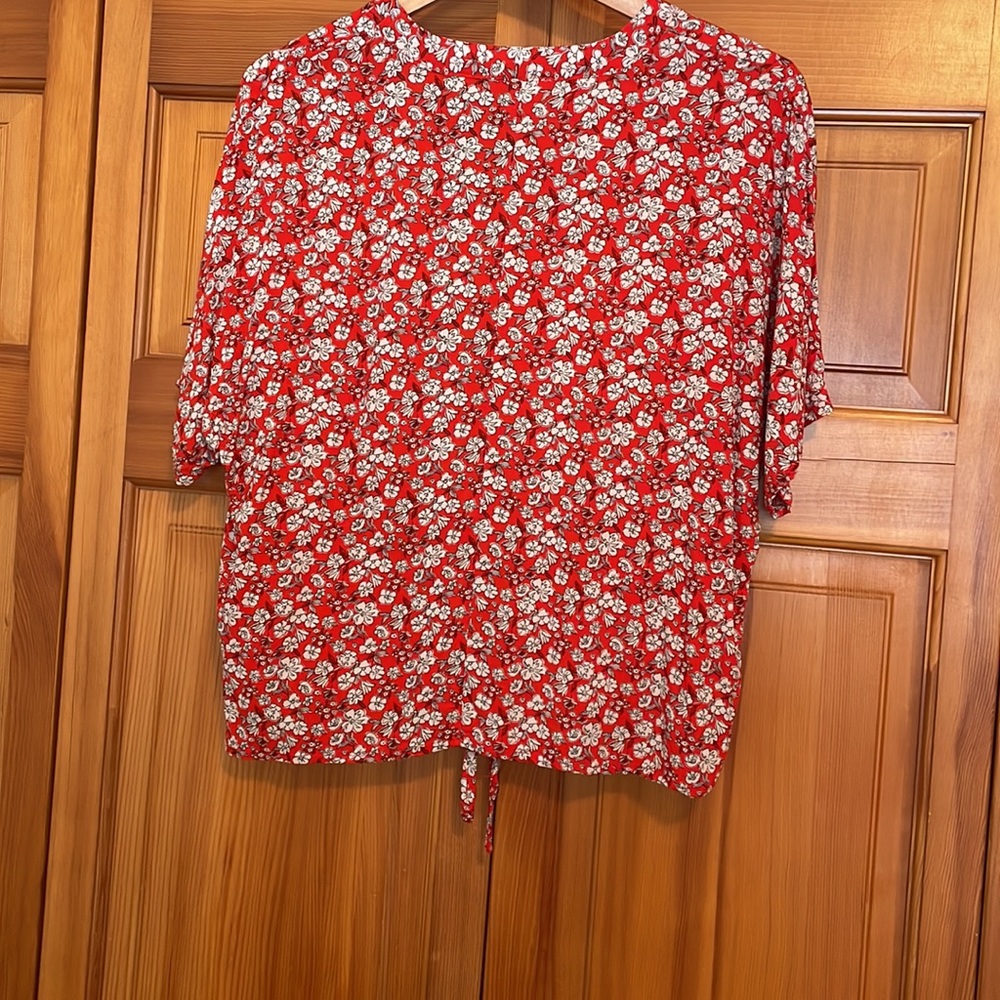 Women’s Blouse - Picture 2 of 4